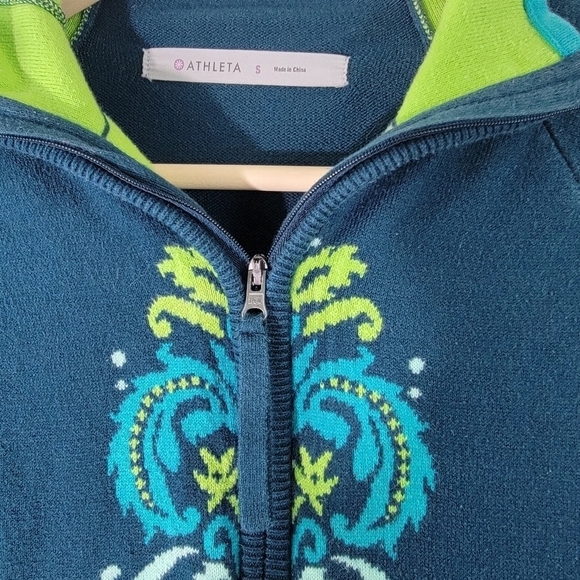 Athleta Green Knit Graphic 1/4 Zip Long Sleeve Athletic Pullover Top Sz Small - Picture 9 of 12